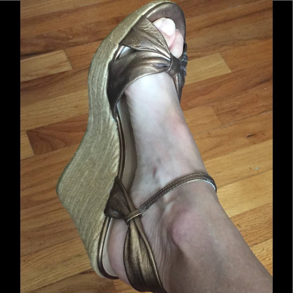 Talbots high heeled bronze wedge espadrilles